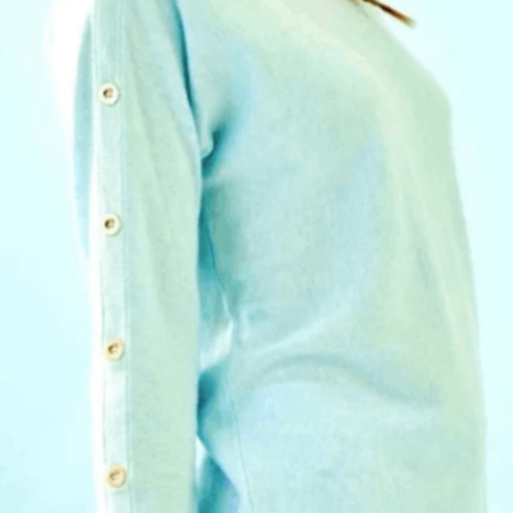 Lilly Pulitzer heathered whisper blue Milton  Sweater with Classic Design